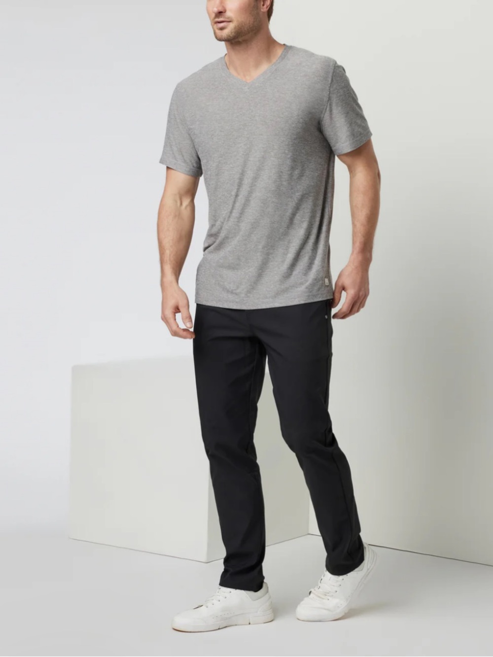 VUORI Cascade Tech Chino Pant Athletic Slim Fit Size 34 Black